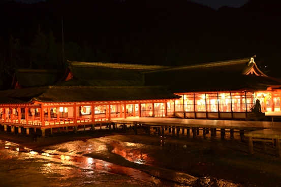 安芸国 広島観光 夜の宮島 厳島神社でライトアップを楽しむ A3ログ